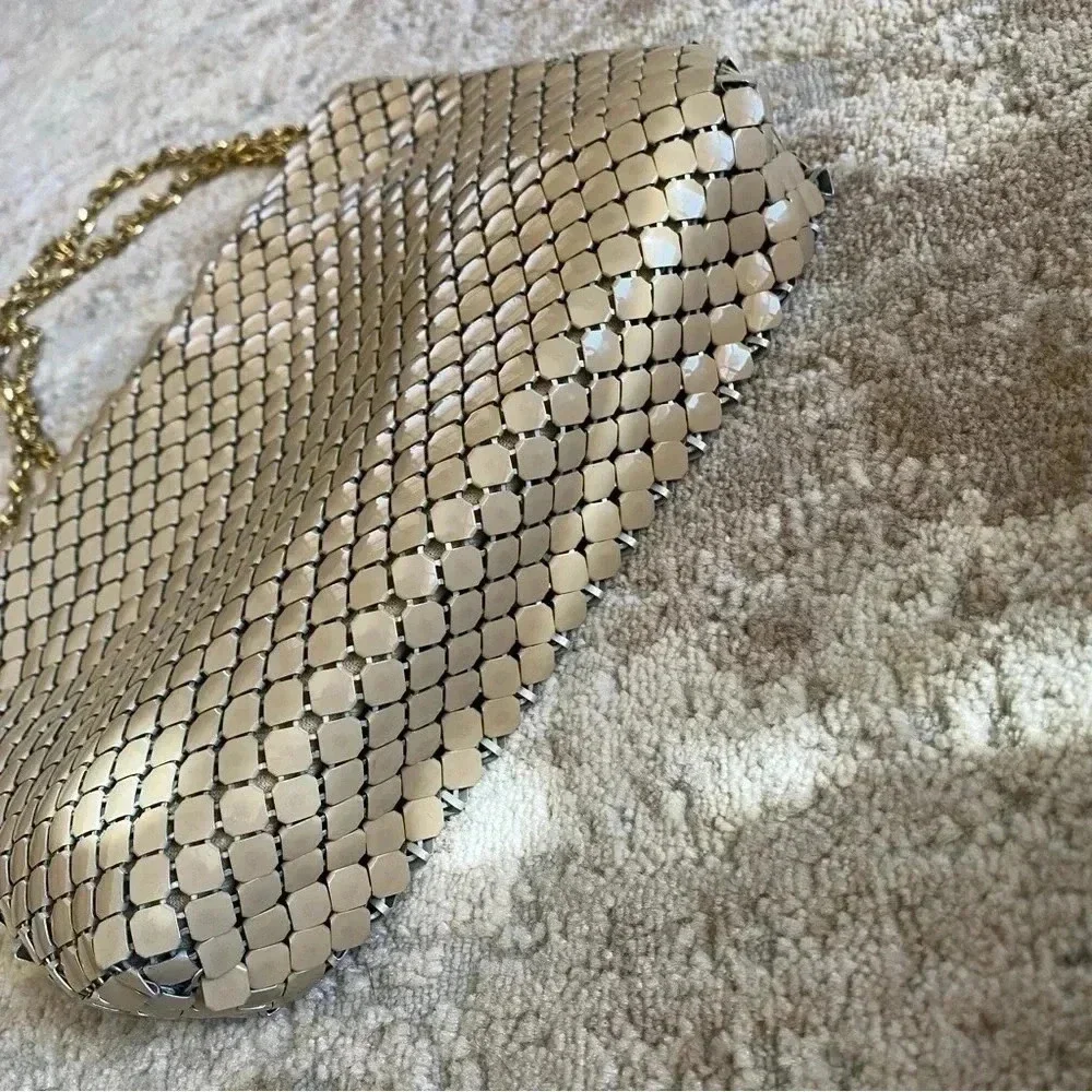 Whiting & Davis Vintage Mesh Metal Purse Shoulder Bag Gold Chain Strap